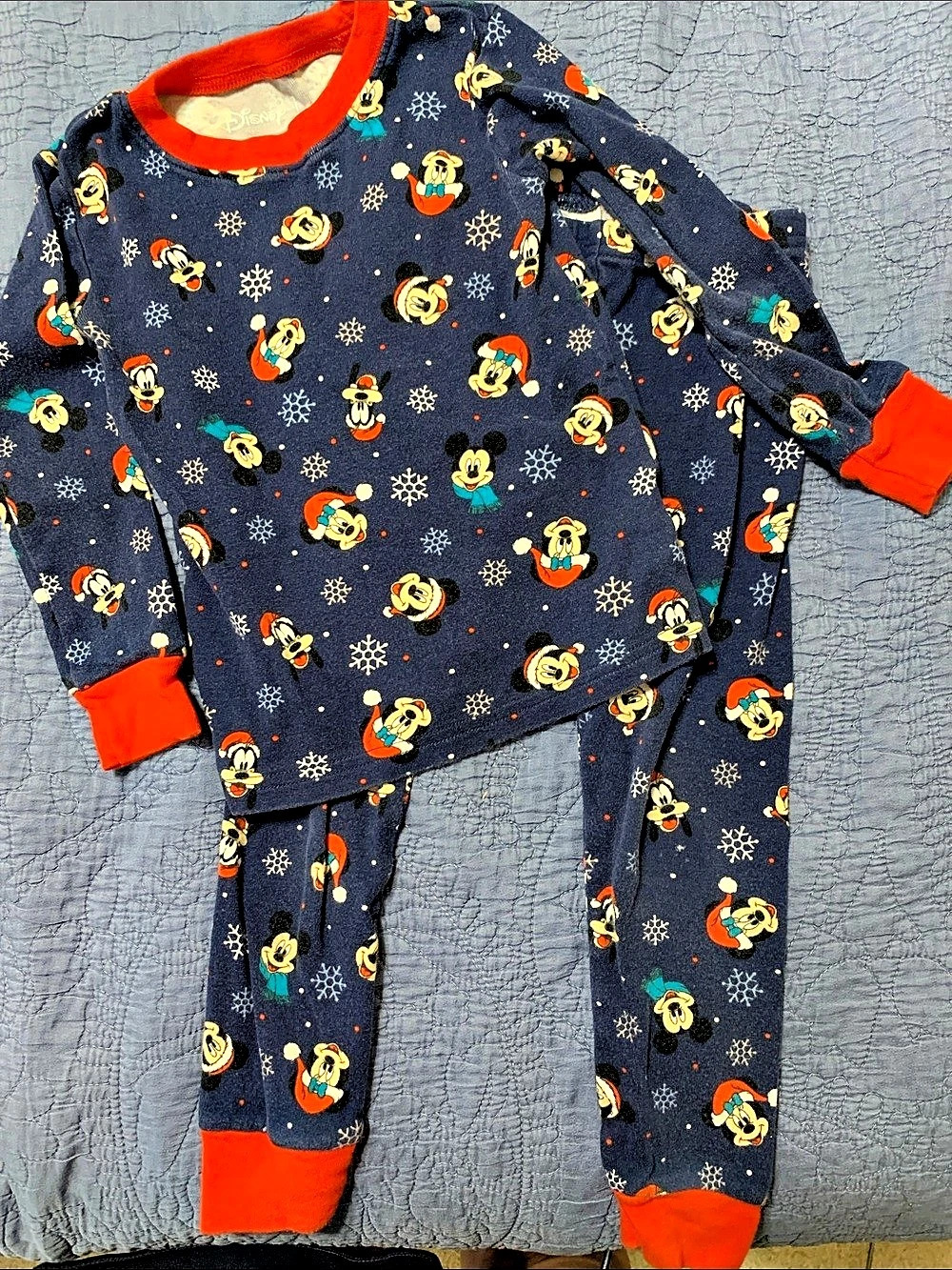 Disney Mickey & Minnie holiday pajamas Holiday Pajama Set Girls 4T from Carters